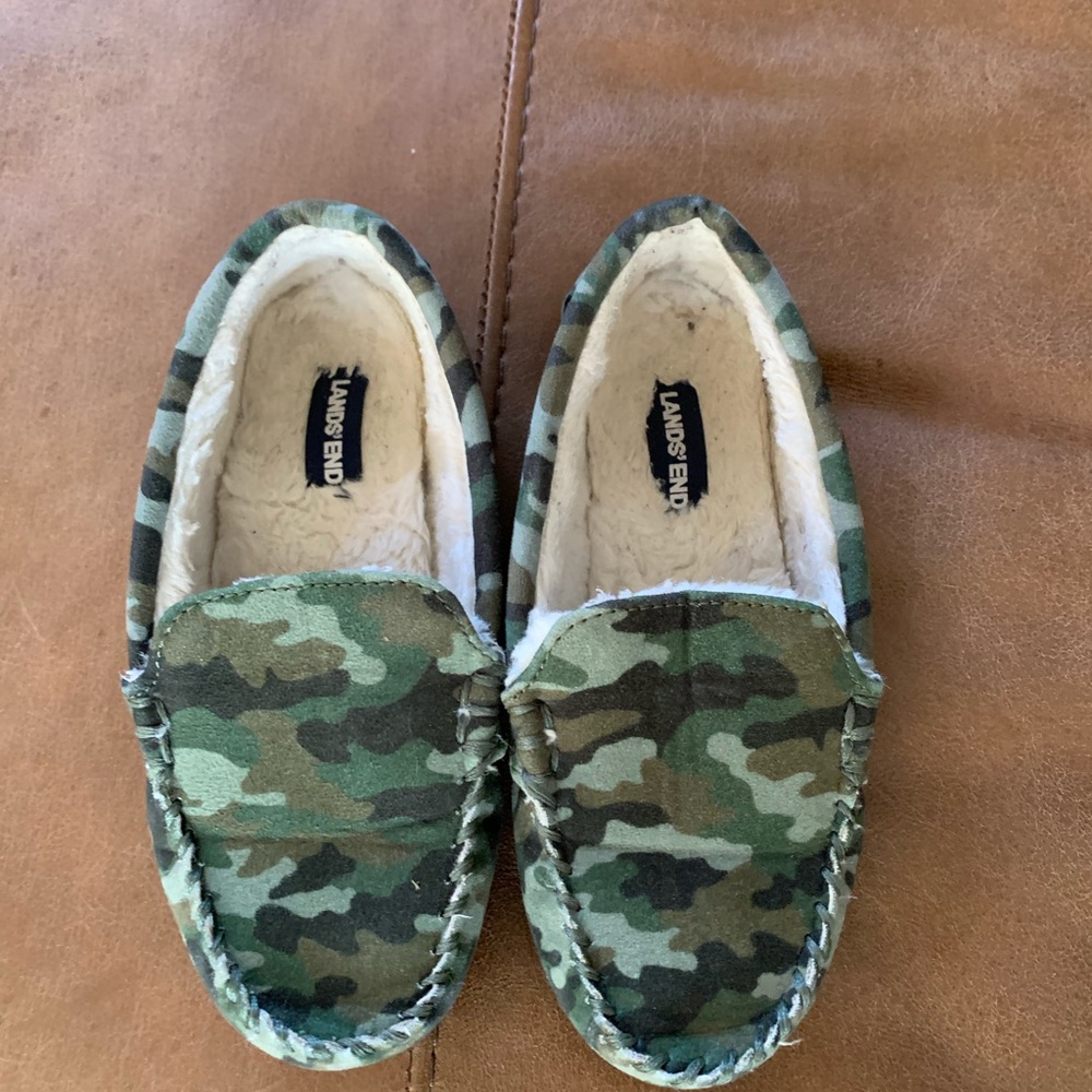 Lands End Camo Slippers - Picture 5 of 10